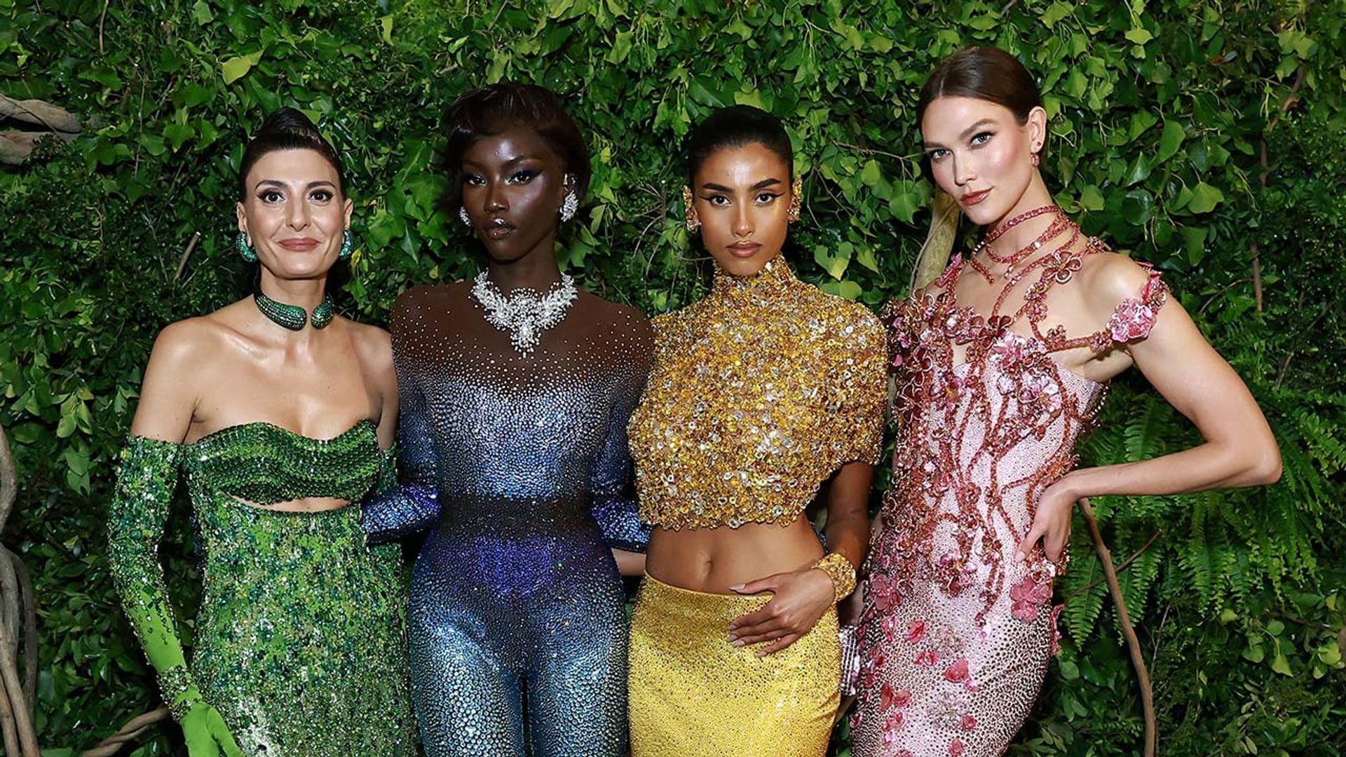 El hito histórico más brillante de la MET Gala: vestidos de Alta Costura creados con miles de cristales