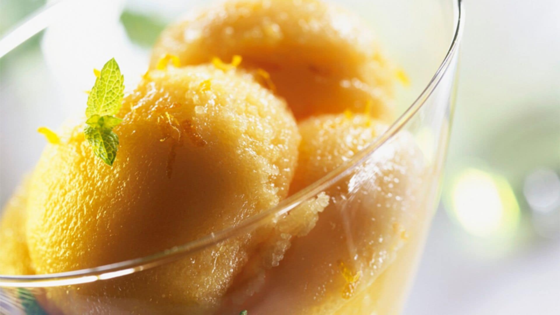 Sorbete de naranja y espumoso