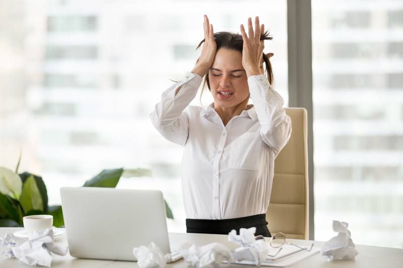 mujer bloqueada