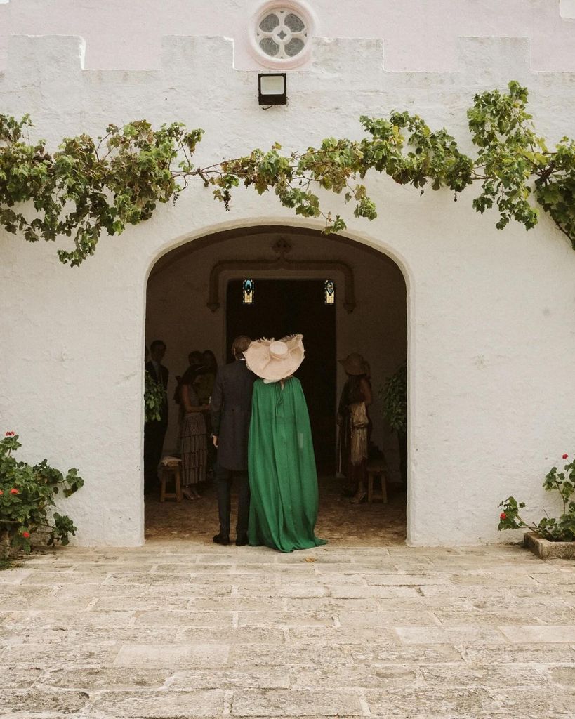 Madrina con tocado de Mimoki
