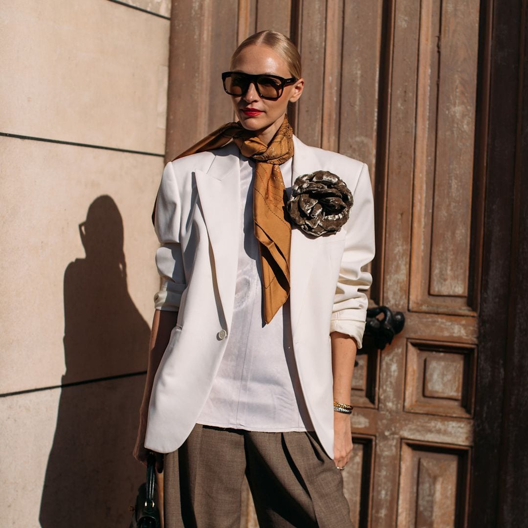 Blazers básicas de Zara y otras marcas que solucionan cualquier look de primavera