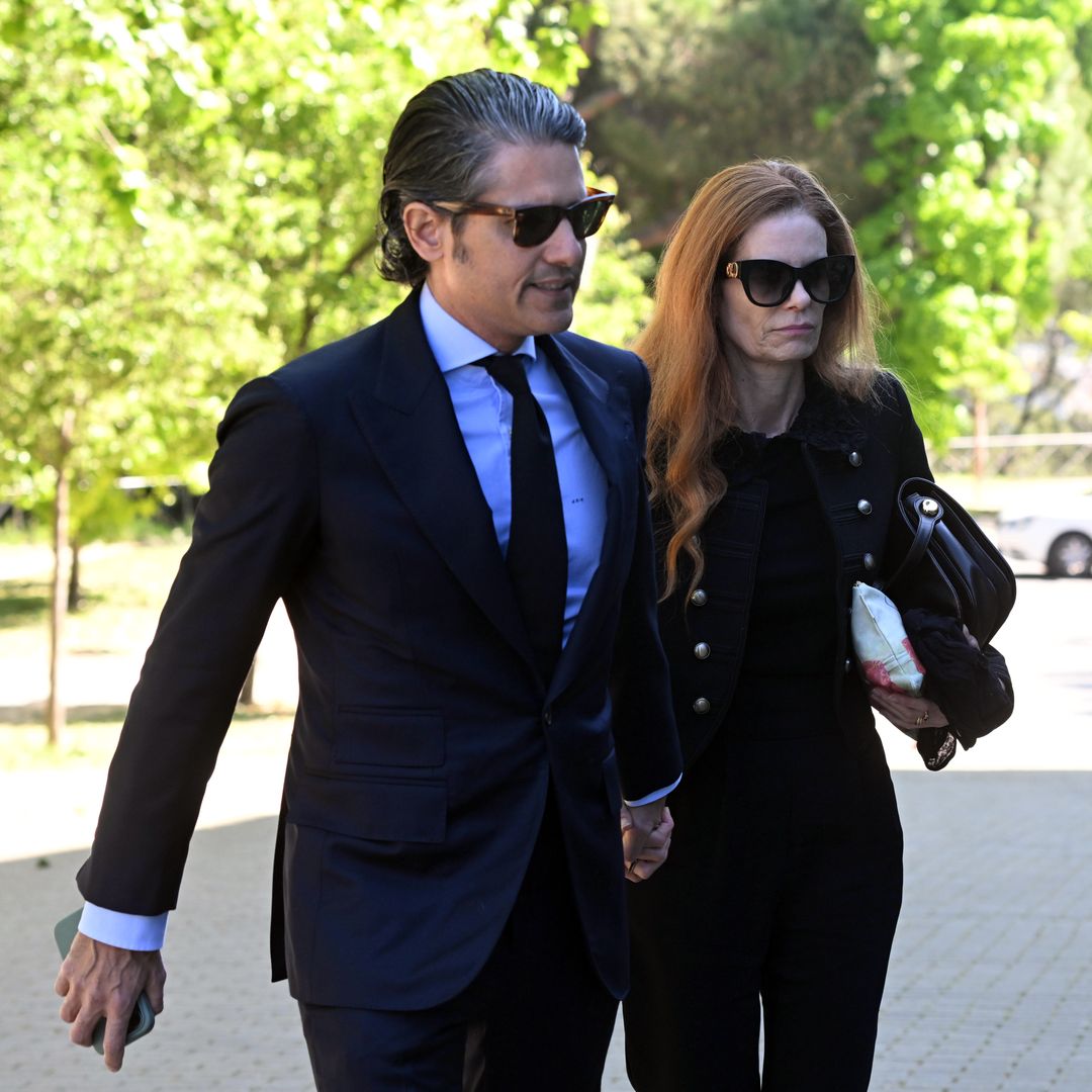 El hijo de Francisco de Borbón y Escasany, en el tanatorio: 'Quería mucho a su hermano, querían estar juntos'