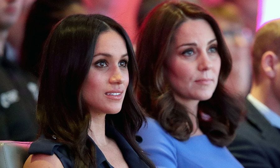 <B>Glossy locks</B>
For their first official appearance together in London on February 28, the Princes' respective partners shared a similar hairstyle both wearing their brunette locks parted with full-bodied loose curls.
Photo: Getty Images